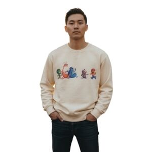 Uniqlo Crewneck Sweatshirt Unisex Medium